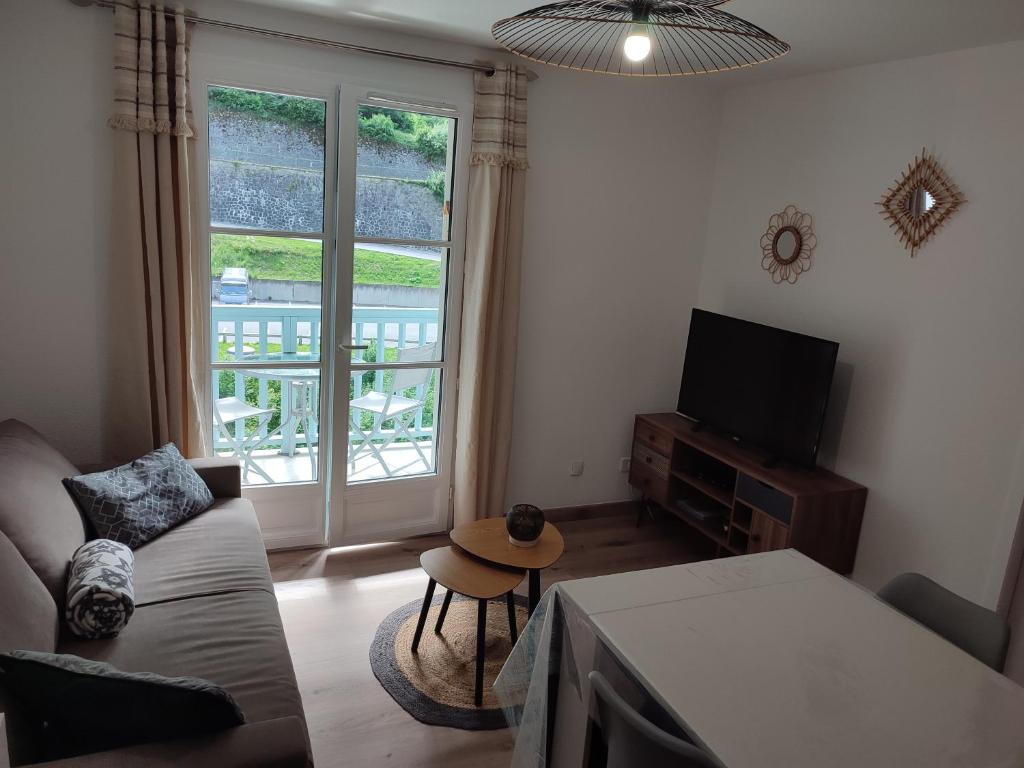 " Iguzki lore " Charmant appartement 4 pers,vue montagne avec parking privé et balcon - 3