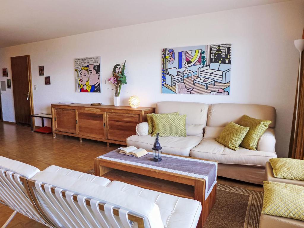 Apartment Eden Roc 56 by Interhome - 3