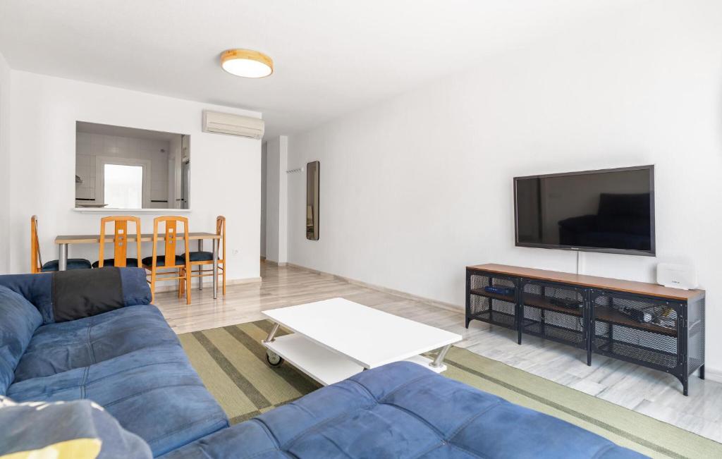 Beautiful Apartment In Roquetas De Mar - 4