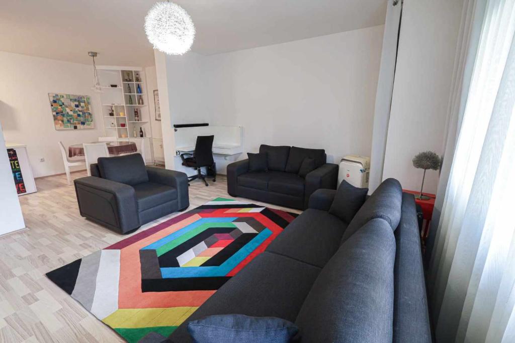 B Apartment, Priština