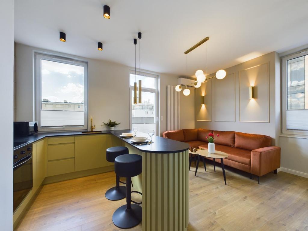 City Center Apartments Hoża by Noclegi Renters, Varsavia