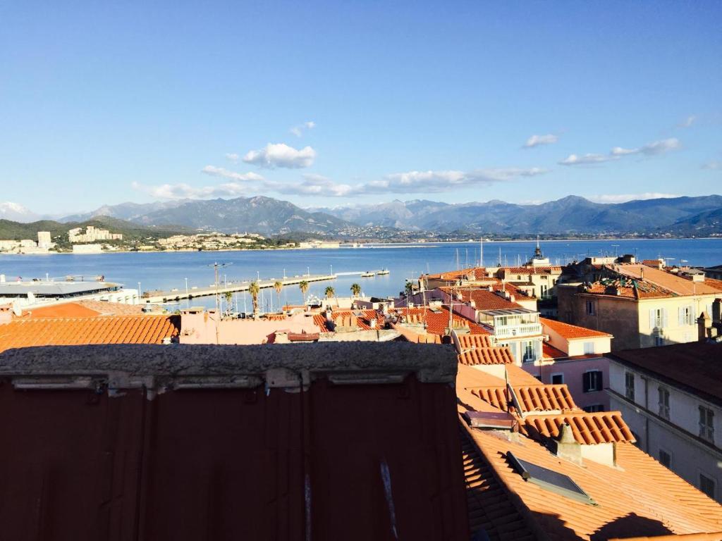 Small luxury loft, down Town Petit Loft (attique) - 4
