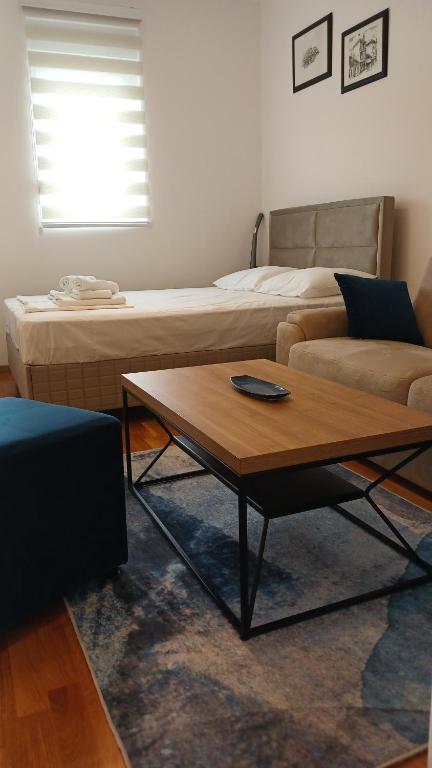 Lux studio Blue - 2