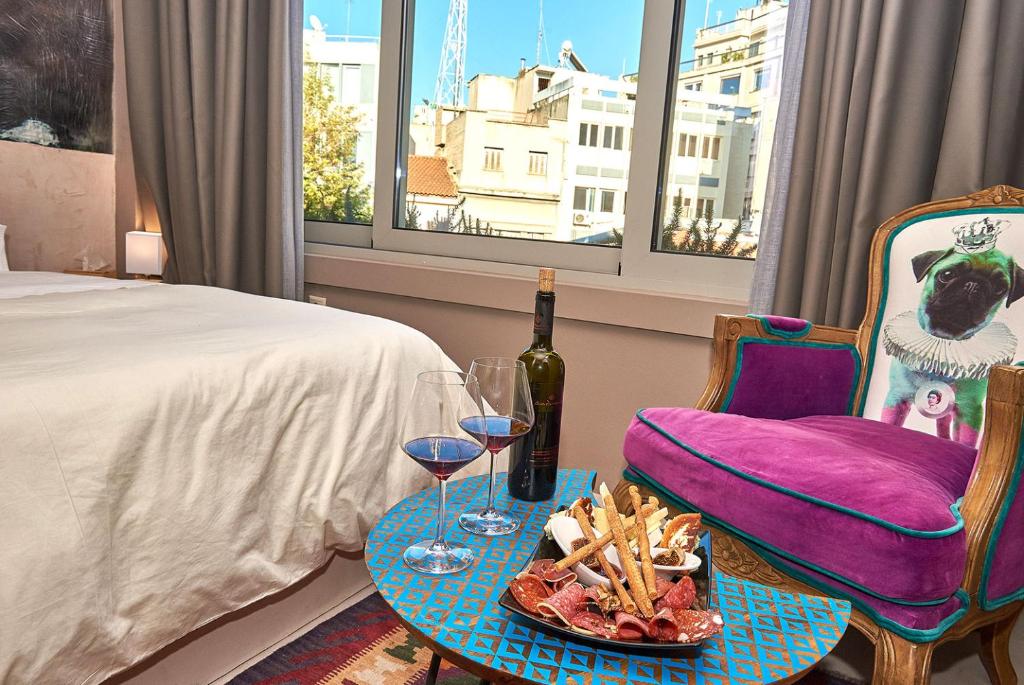 Deluxe Athenian Suite