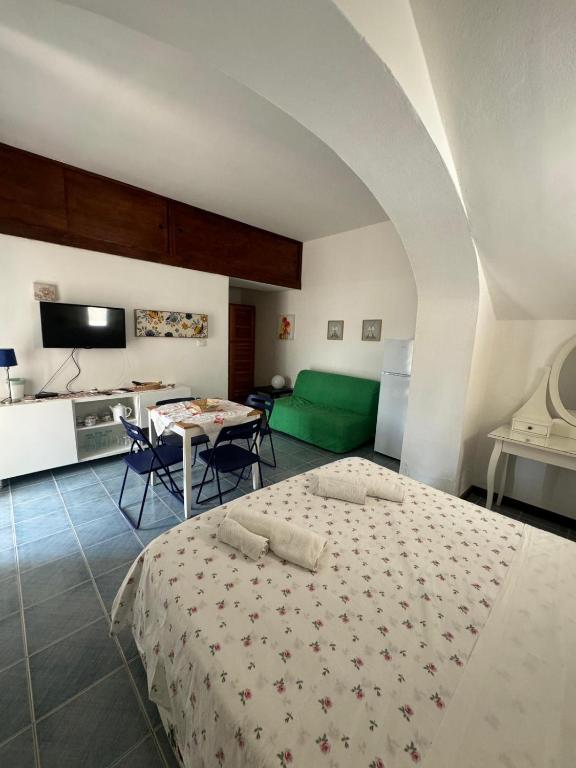 Rosetta 4 posti Mono, Vulcano