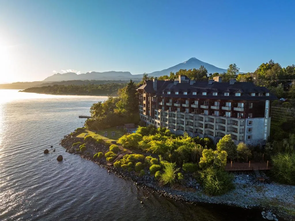 Park Lake Luxury Hotel，位于普孔的酒店