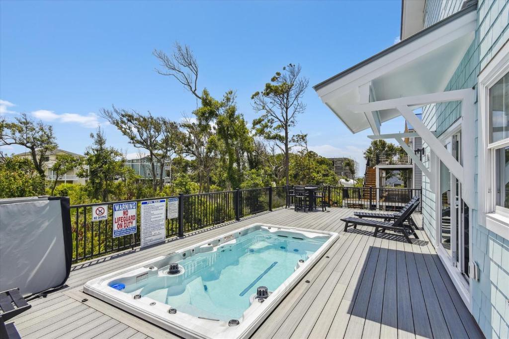 Slow-N-Steady, Oak Island