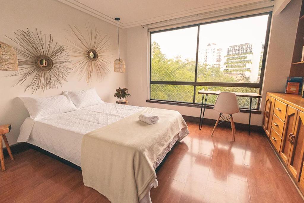 Bello alojamiento baño compartido en el Poblado-A5 - 2