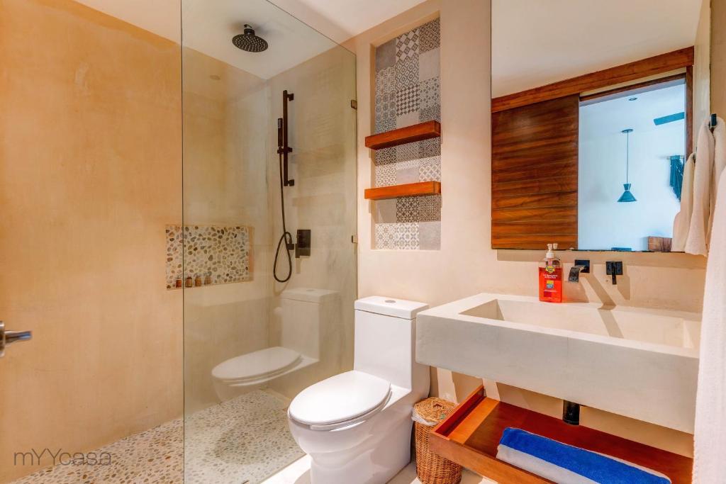Paradise in Tulum PH with Jacuzzi and Stunning Views - 5