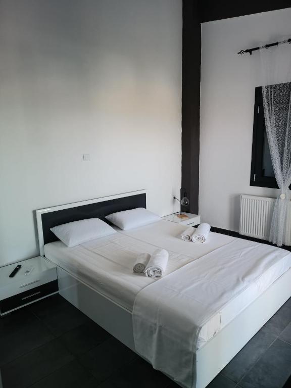 Deza vu, Neos Marmaras