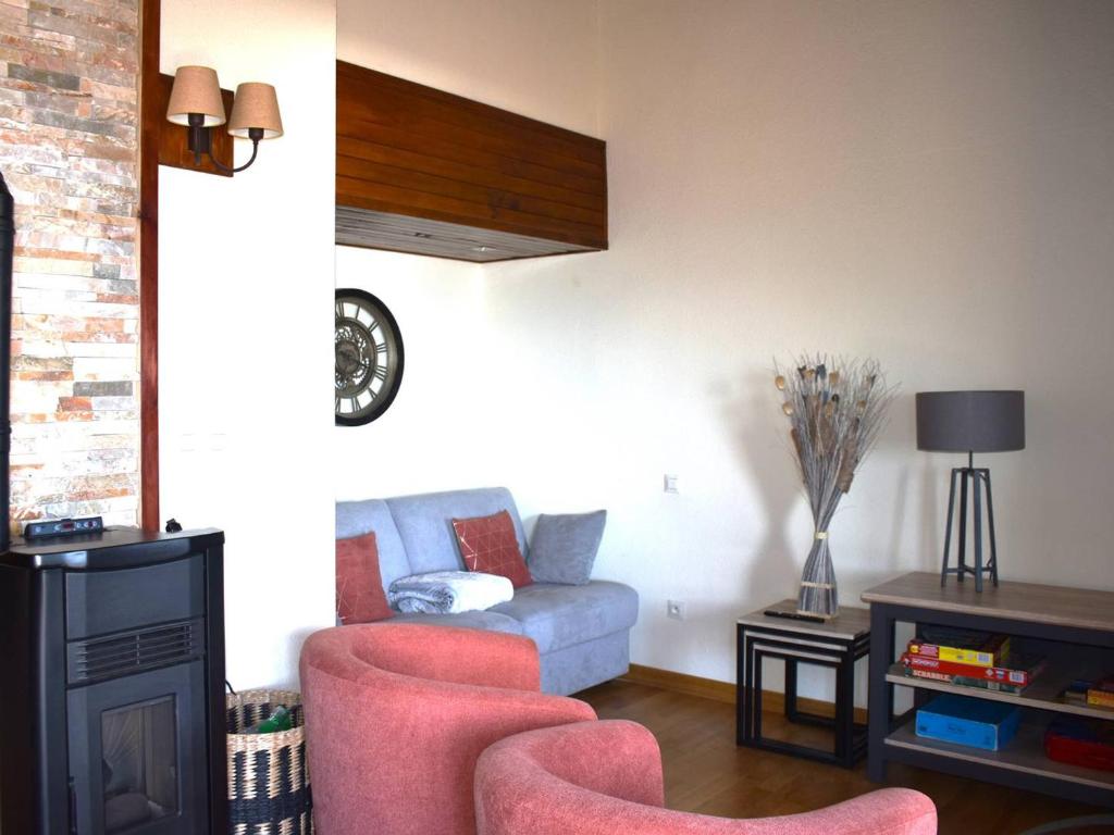 Charmant Duplex Mezzanine avec Parc, Aire de Jeux et Parking - Centre Font-Romeu - FR-1-580-115, Font Romeu Odeillo Via