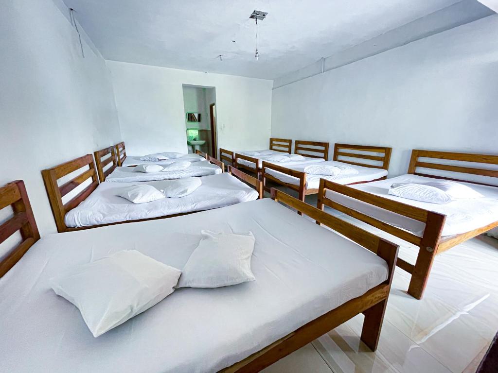 New Uduwara Guest, Ella