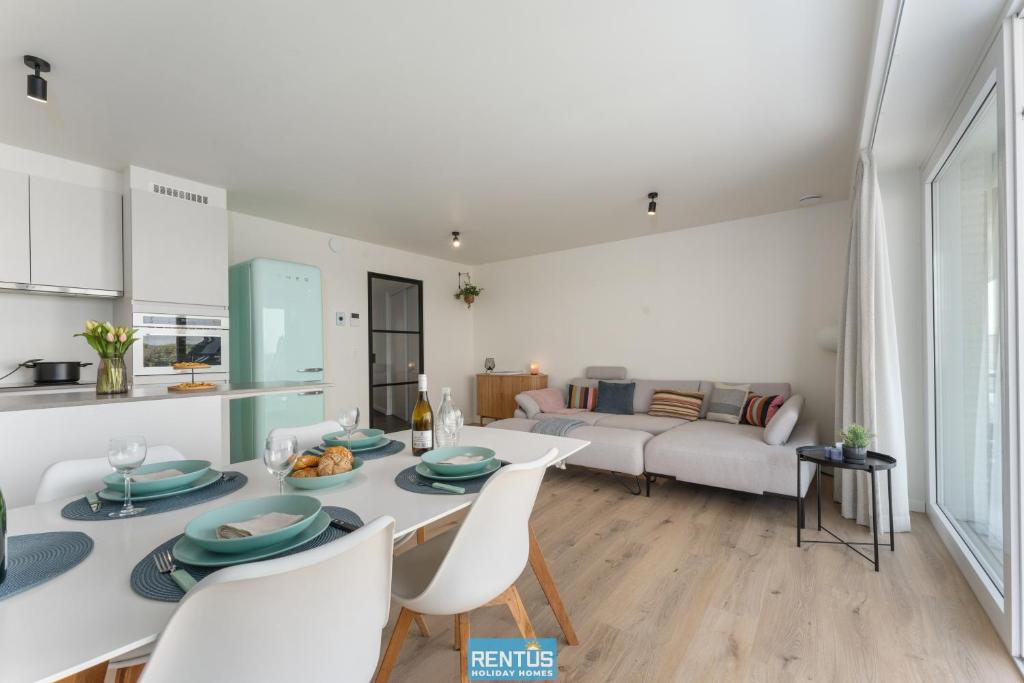 Zwem & Zen - spacious apartment with outdoor pool, Nieuwpoort