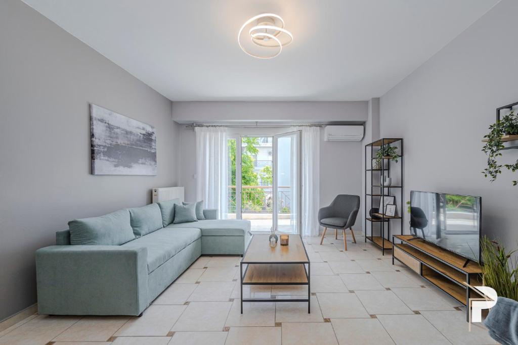 P Deluxe Suites A4, Néa Michanióna