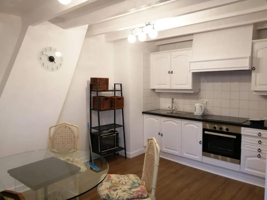 charming duplex in center, Antverpy