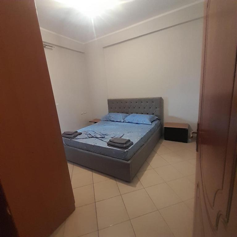 Bardhi apartamente, Vlorë