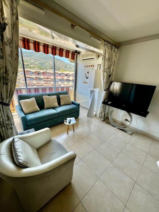 14468 deux pièces avec piscine, Mandelieu-la-Napoule