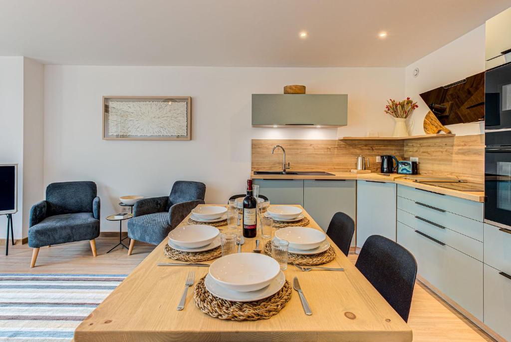 Apartment Cristal des Glaces, Mont Blanc View, Alpes Agency, sleeps 6 - 4