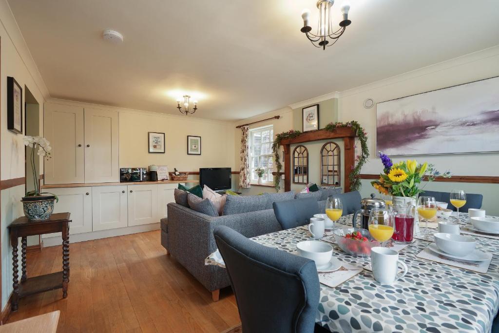 Manor Cottage, Northallerton photo 4