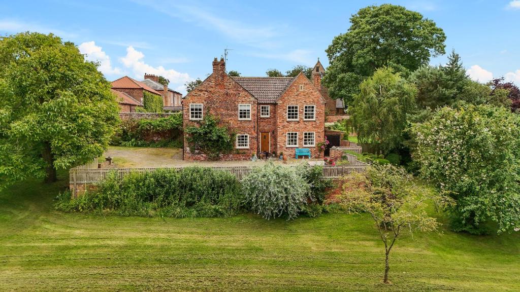 Manor Cottage, Northallerton photo 6