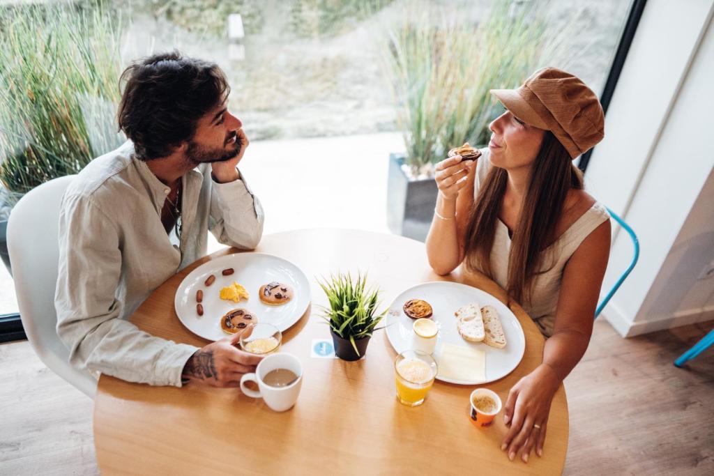 อาหารและเครื่องดื่ม