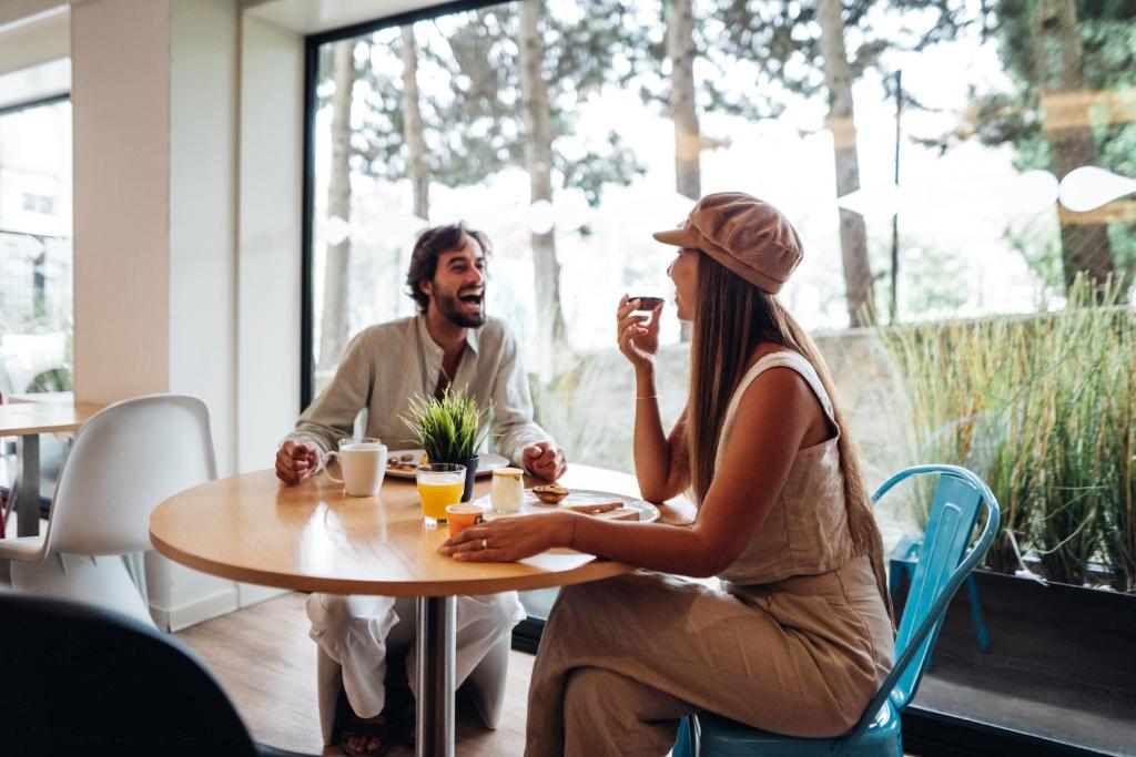 อาหารและเครื่องดื่ม