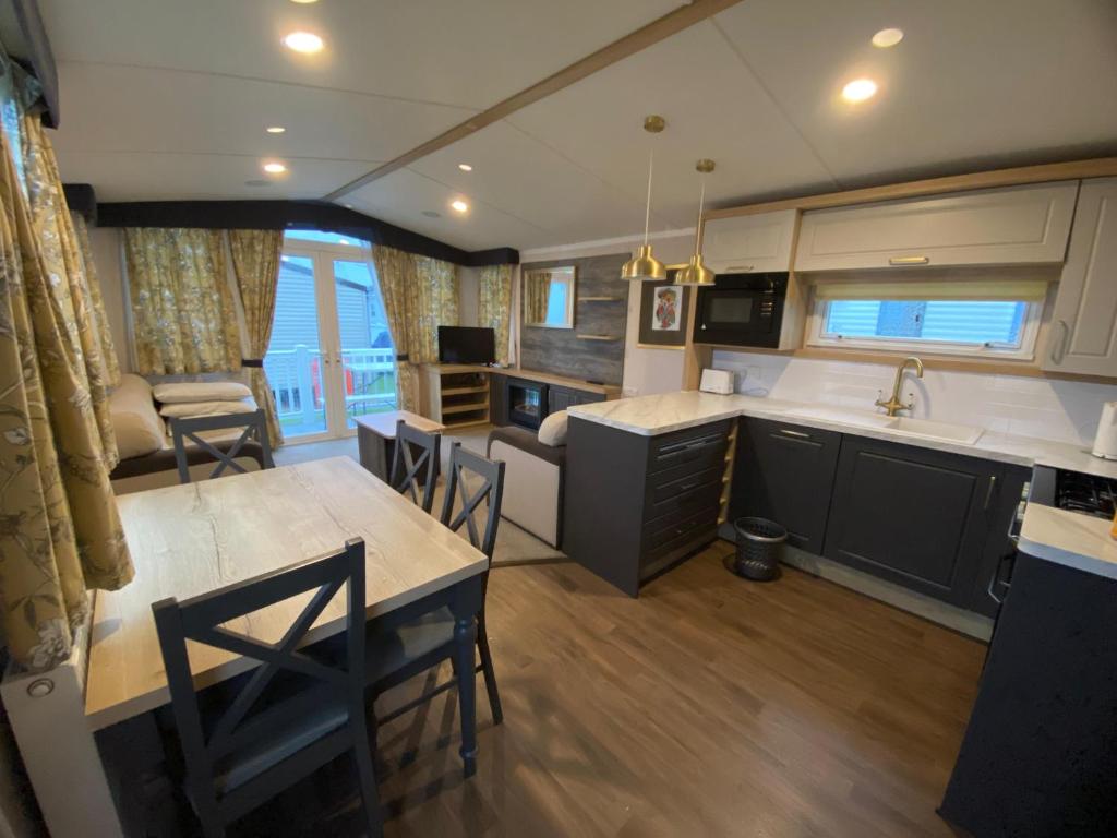 Thameside Sleep 6, Kent