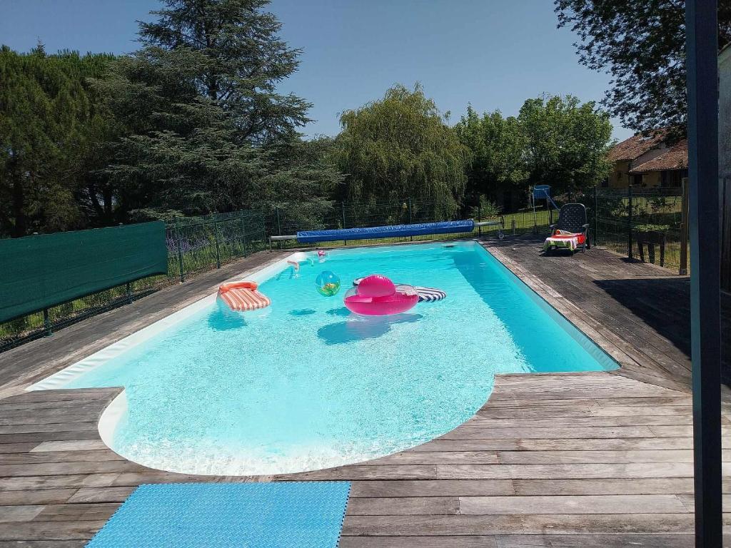 Les Bernus, Monfaucon