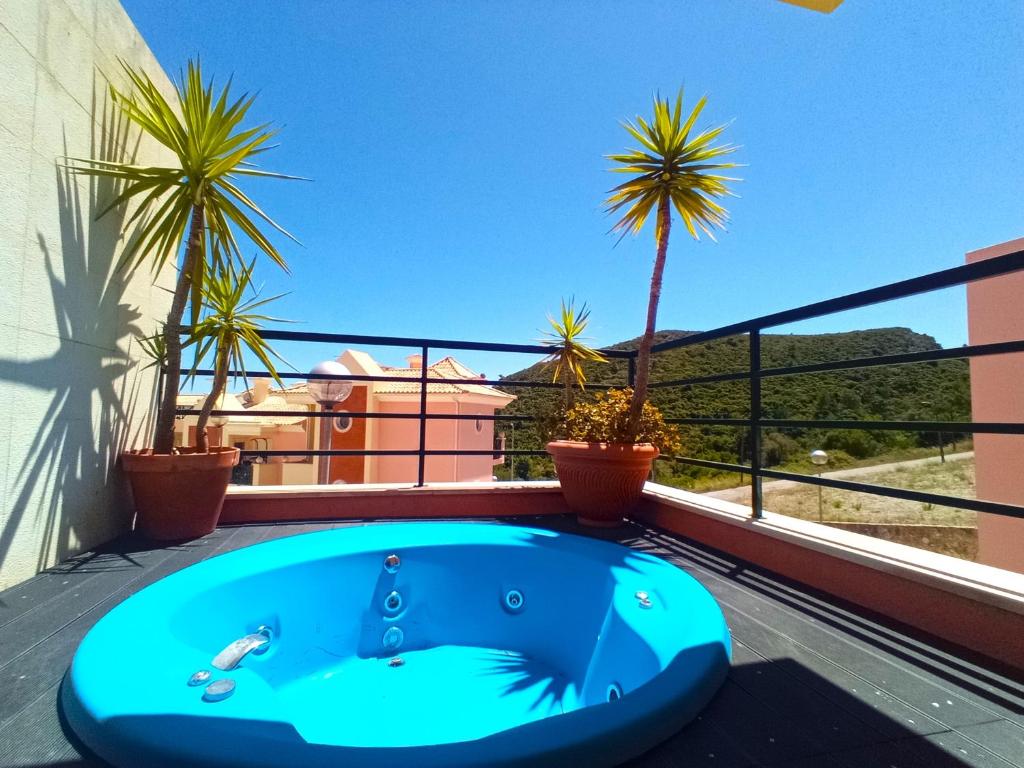 Sesimbra Oceanview Luxury Duplex with Pool & Gym near Lisbon 전경