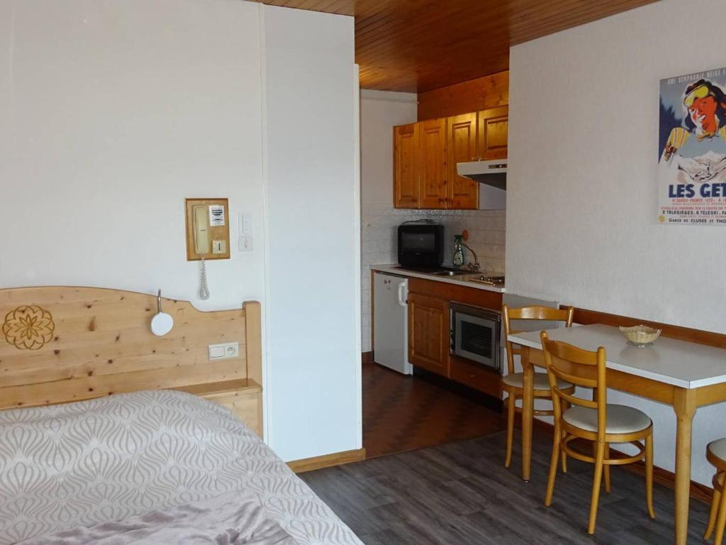 Studio central Les Gets - 2 pers - WiFi - Draps/Serv inclus - Proche commerces & remontées - FR-1-802-42 - 4
