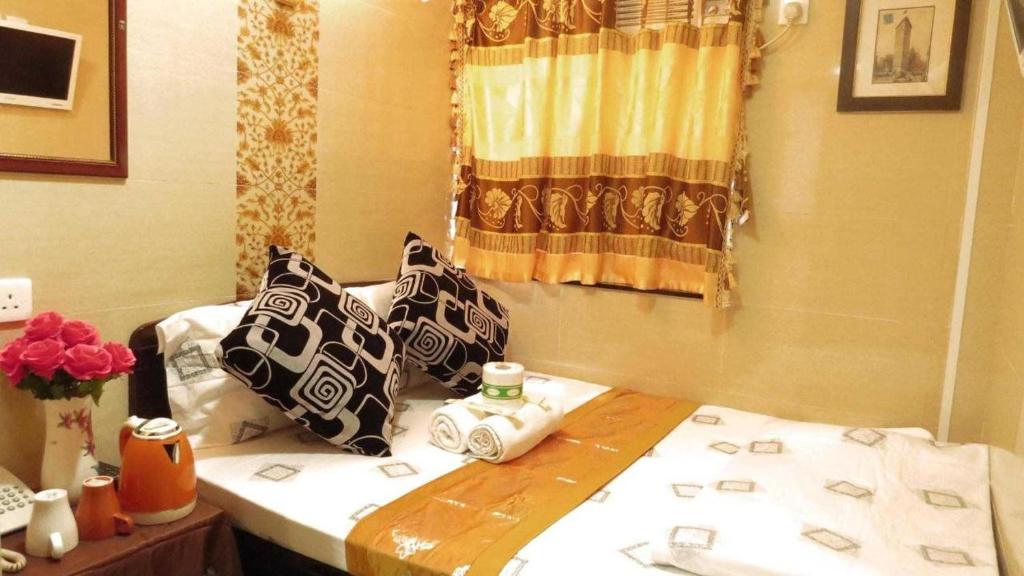 Days Hostel Block D 24 HOUR RECEPTION BLOCK D 10TH FLOOR, Hong Kong