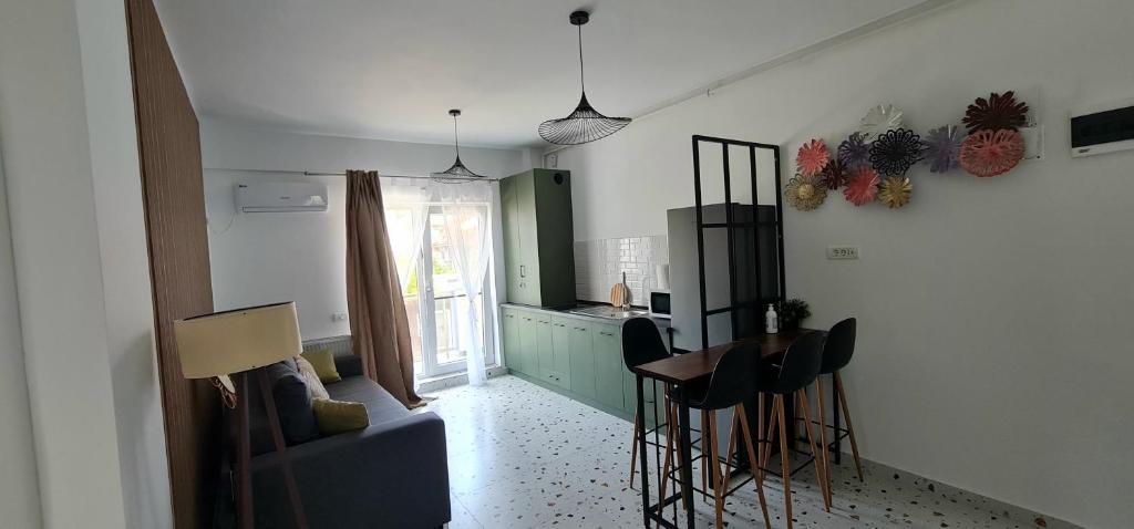 VARAERA Vyro, Mamaia Nord – Năvodari