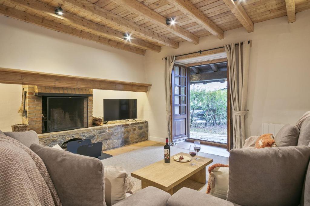 Luderna - Apartamento con jardín Saublanca, Garós