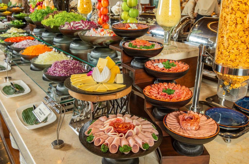 طعام و مشروبات