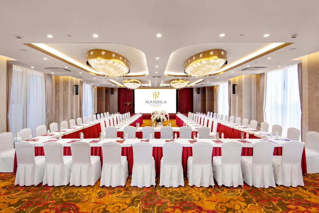 غرفة الاجتماعات/الاحتفالات