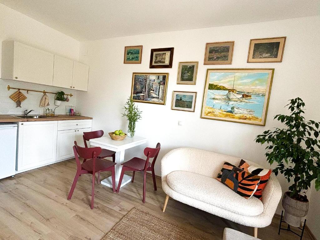 Studio 360, Portorose