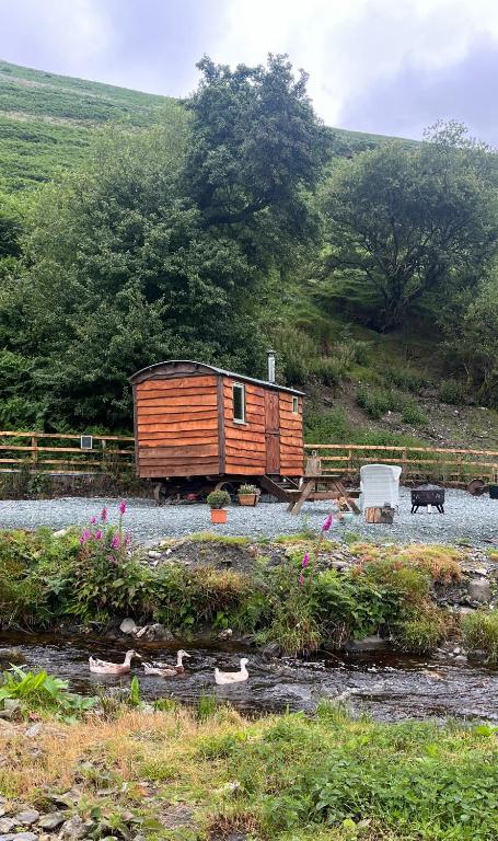 Berwyn Shepherds Hut photo 7