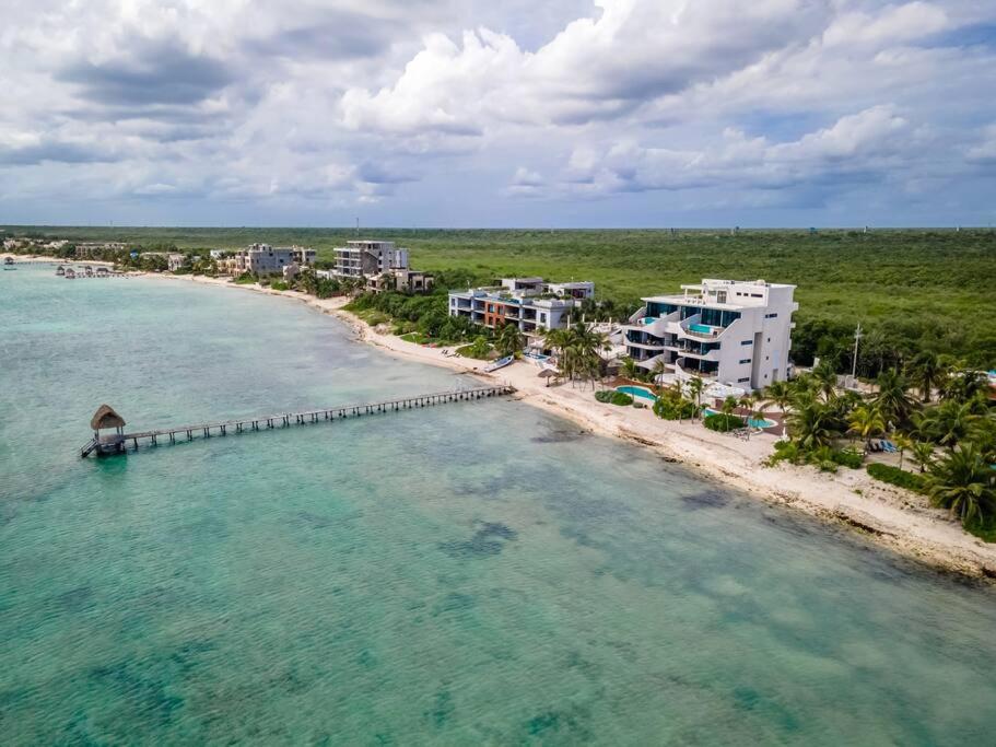 Luxury Beachfront Getaway Tankah Bay - 2