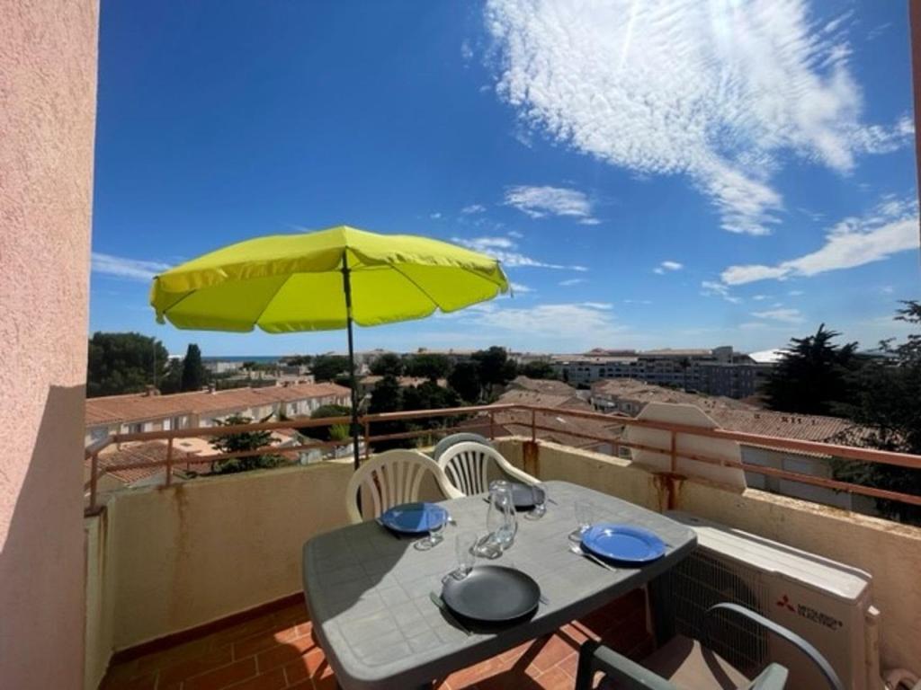 Studio cabine climatisé avec terrasse et parking à 500m de la plage de Sète - FR-1-338-144 - 1