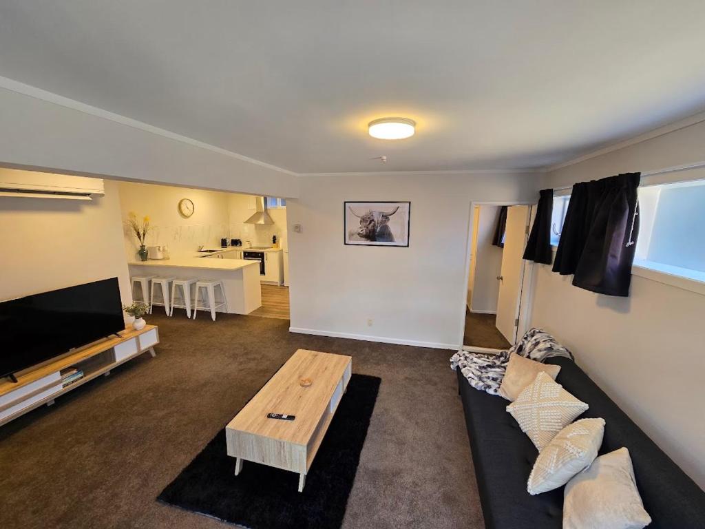 Abode for Two and a Few Paws, Wellington