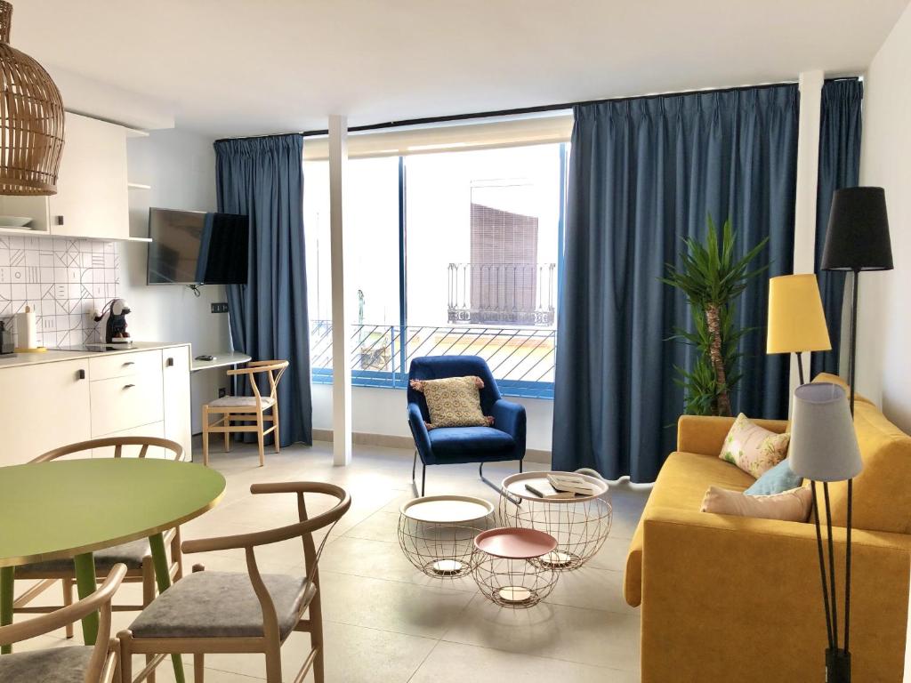 PATIOdeLUZ - Stylish apartments in Párraga 13, Granada