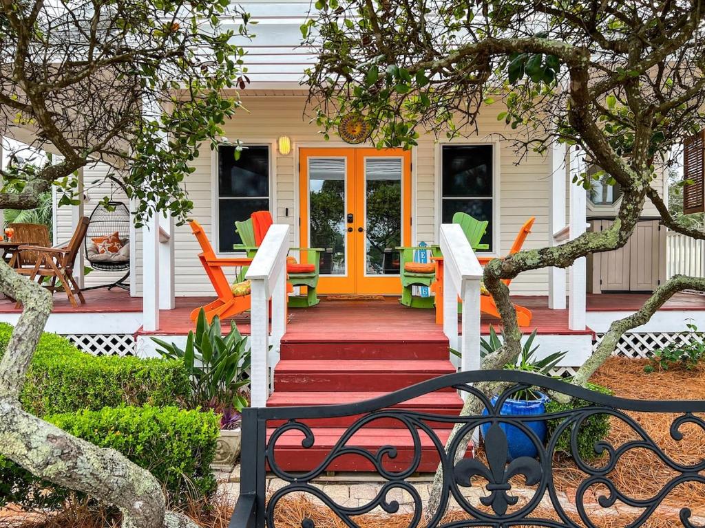 Tangerine Cove 1 Block to Beach Community Pool, Destin