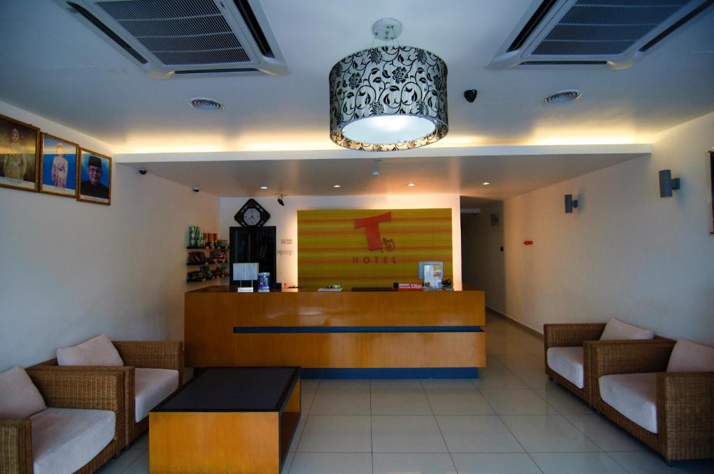 1. 티 호텔 창룬 ..