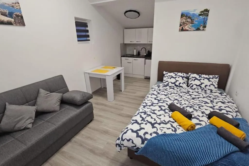 Apartmani Kuzman, hotel in Ždrelac