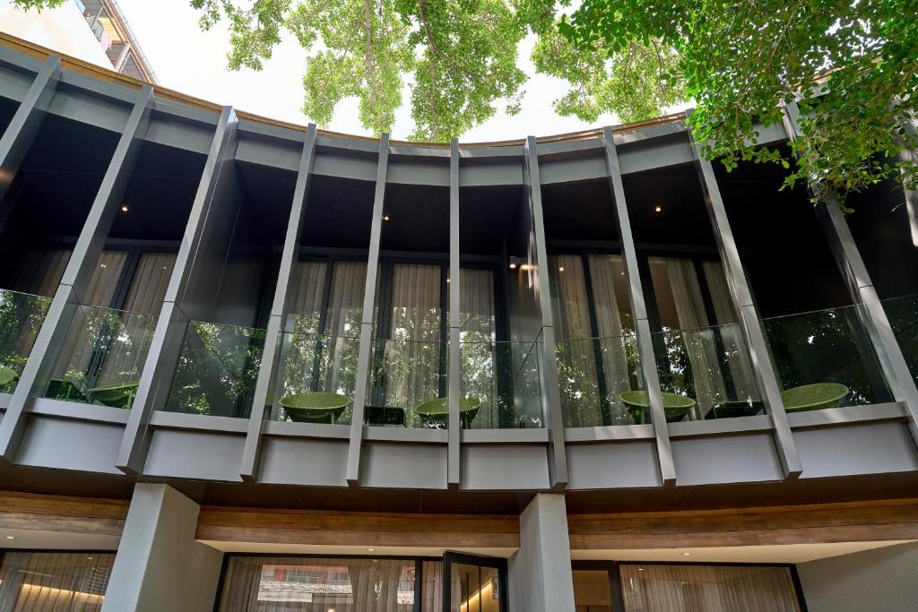 Red Door Samsen Hotel