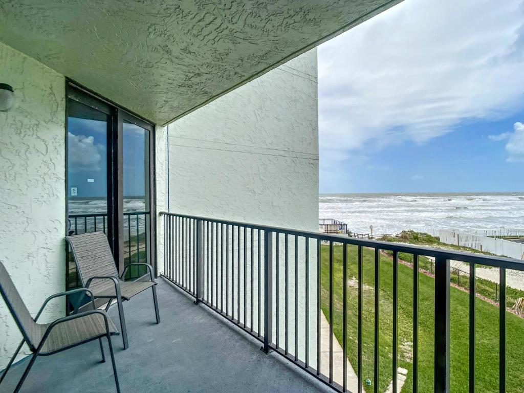 Ocean View with a beachfront pool at Ocean Trillium ~ 301, New Smyrna Beach