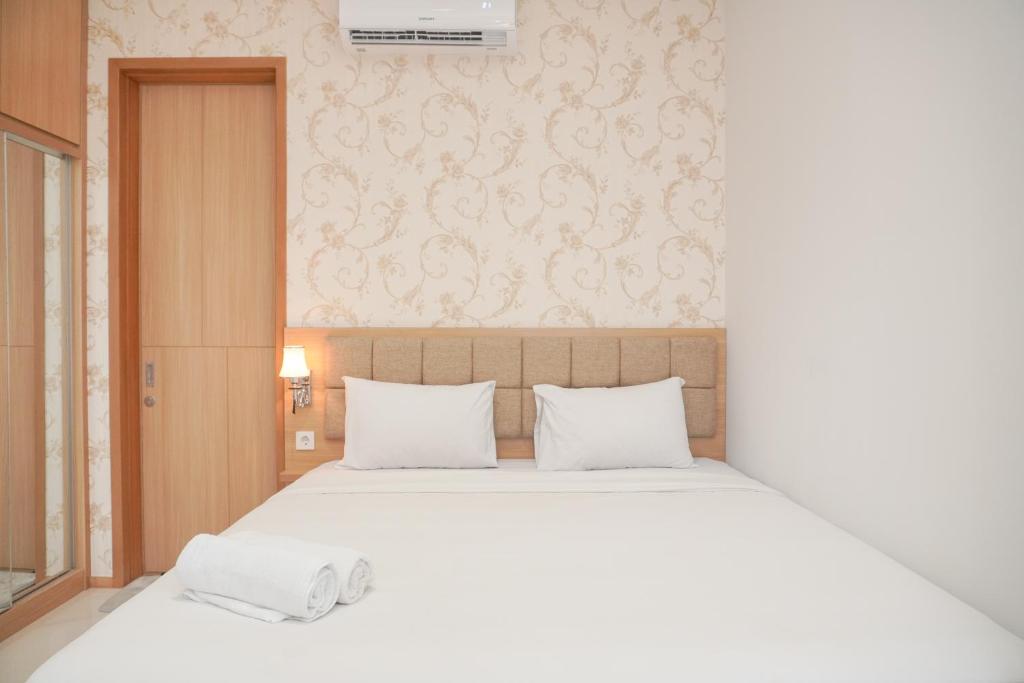 Nice and Comfortable 2BR at Samara Suites Apartment By Travelio, Jakarta