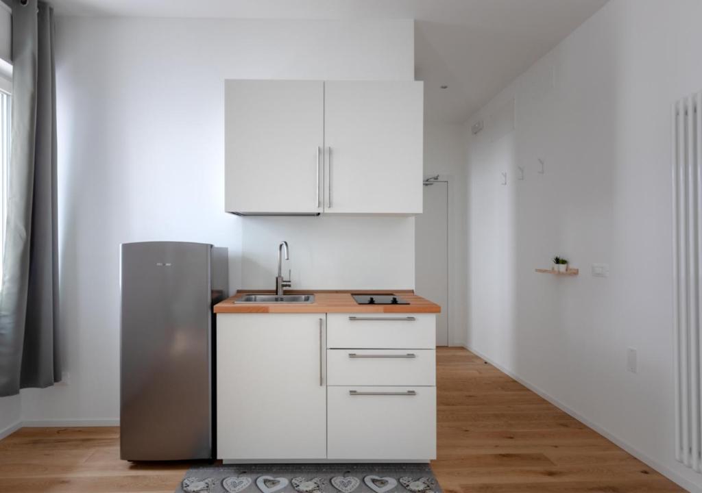 Fully Furnished Green Apartment 1 - 4