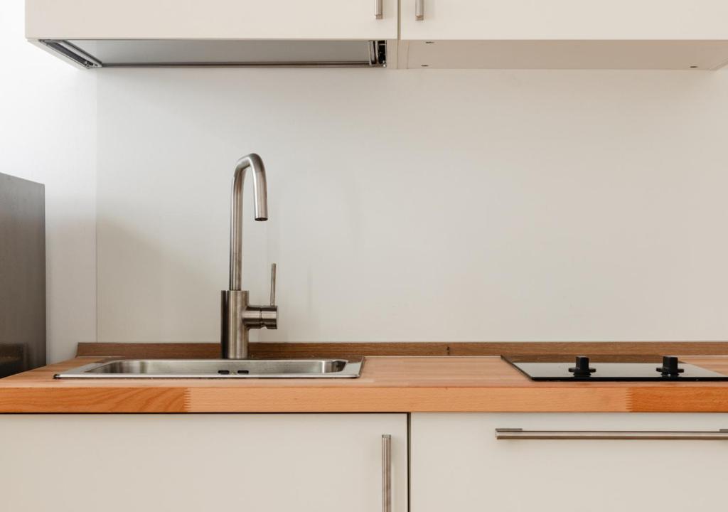 Fully Furnished Green Apartment 1 - 5