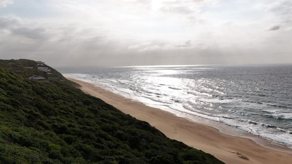 8 Sleeper Ocean View 4x4 only, Ponta Malongane